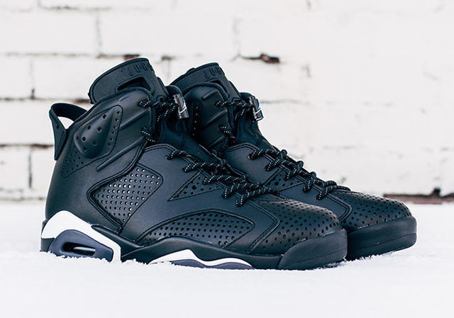 Retro 6 "Black Cat"