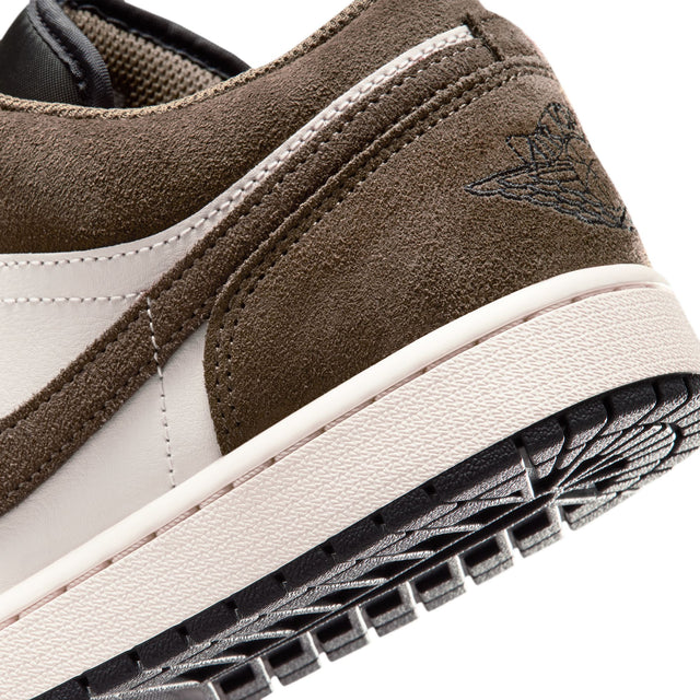 M Air Jordan 1 Low 553558-200