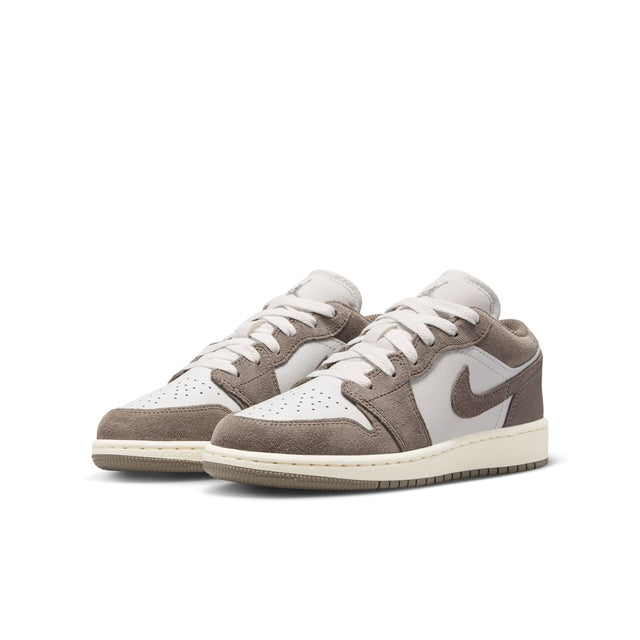 Y Air Jordan 1 Low 553560-026