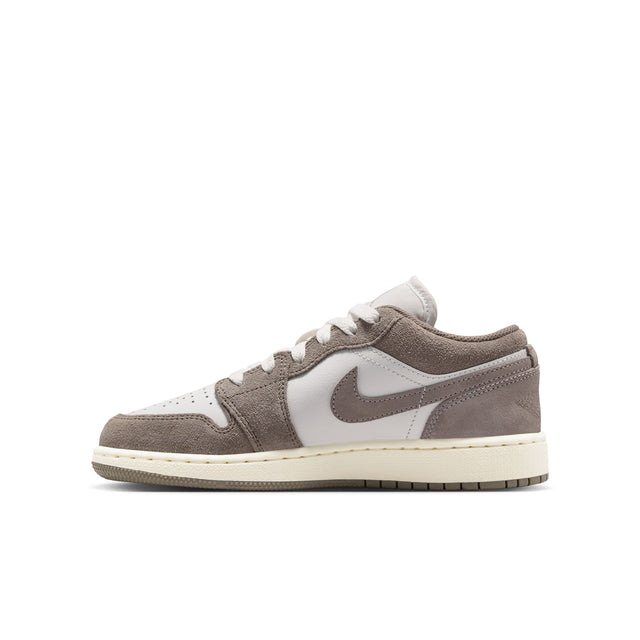 Y Air Jordan 1 Low 553560-026
