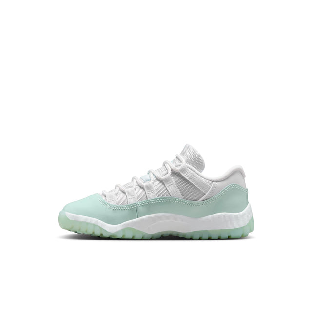 Y Jordan 11 Retro Low "Igloo" 580522-103