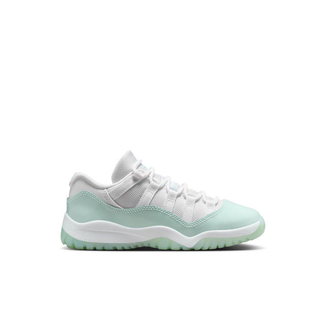 Y Jordan 11 Retro Low "Igloo" 580522-103