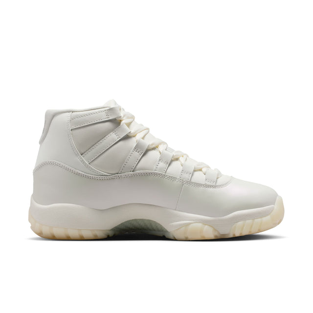 W Air Jordan 11 Retro "Pearl" AR0715-110