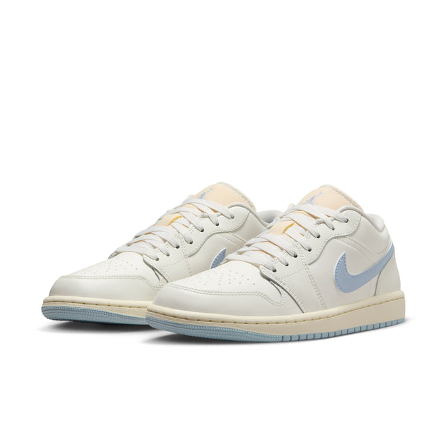 W Air Jordan 1 Low DC0774-106
