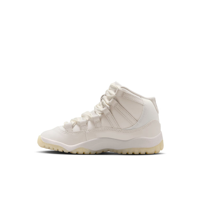 Y Jordan 11 Retro "Pearl" DO3857-110
