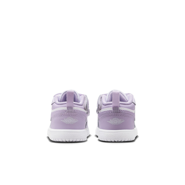 Y Jordan 1 Low Alt DR9747-500