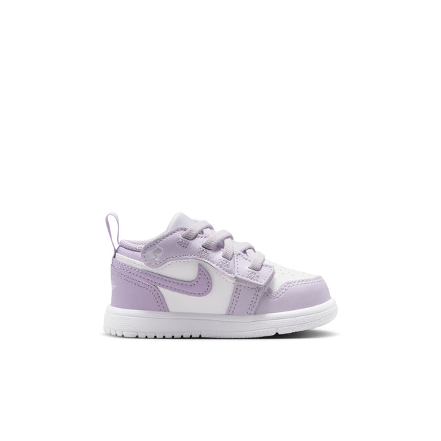 Y Jordan 1 Low Alt DR9747-500