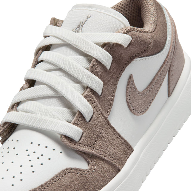 Y Jordan 1 Low Alt DR9748-026