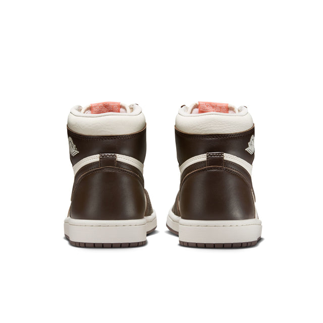 W Air Jordan 1 Retro High OG "Baroque Brown and Sail" FD2596-200