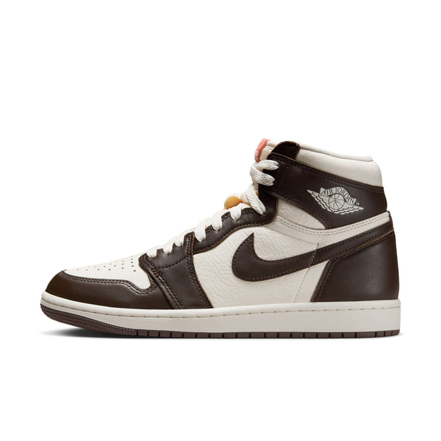 W Air Jordan 1 Retro High OG "Baroque Brown and Sail" FD2596-200