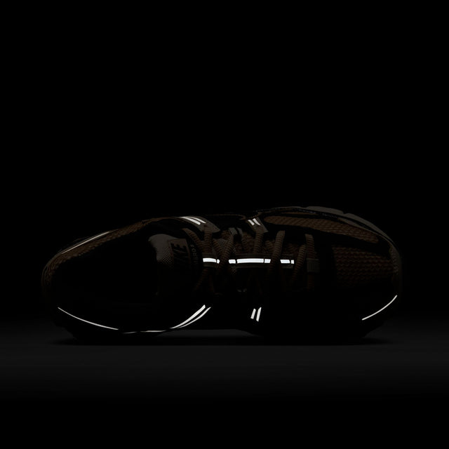 W Nike Zoom Vomero 5 FJ2028-106