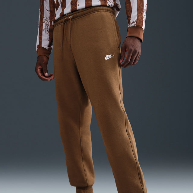 M Nike Club FN3787-235