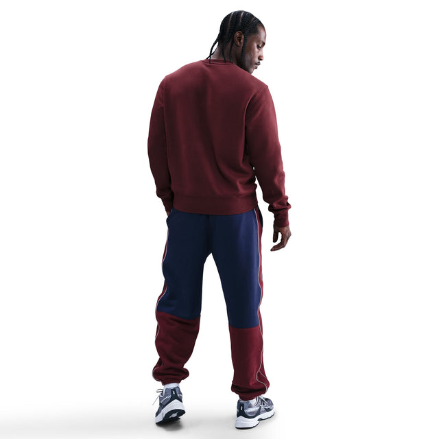 M Nike Club FN3886-619