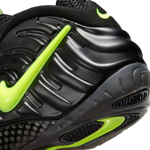M Nike Air Foamposite Pro HF0794-002