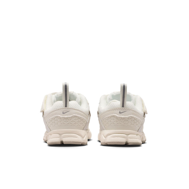 Y Nike Vomero 5 HF7000-108