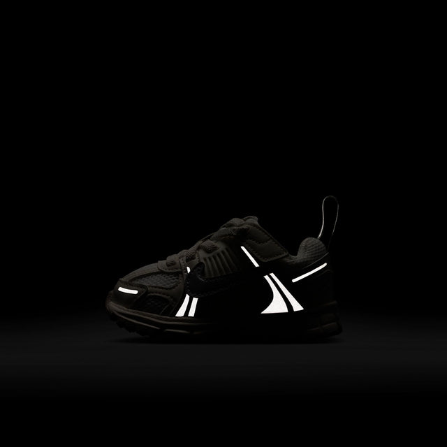 Y Nike Vomero 5 HF7000-108