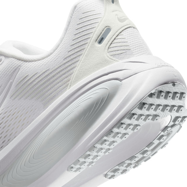 M Nike Vomero 18 HM6803-106