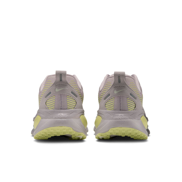 W Nike Vomero 18 HM6804-608