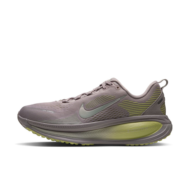 W Nike Vomero 18 HM6804-608