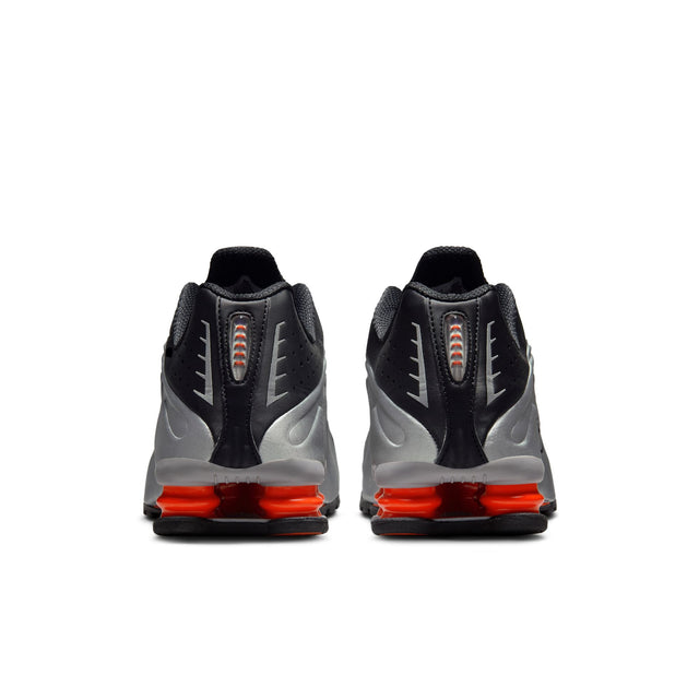 M Nike Shox R4 HQ1988-002