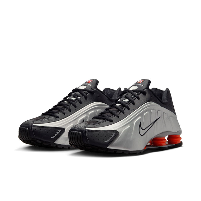 M Nike Shox R4 HQ1988-002