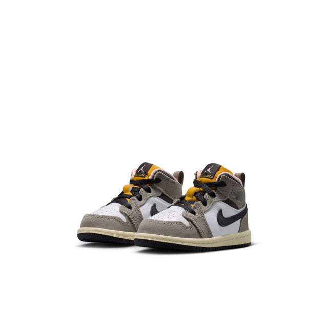 Y Jordan 1 Mid SE HQ2012-100