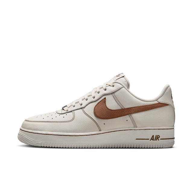 M Nike Air Force 1 '07 LV8 HQ2037-101