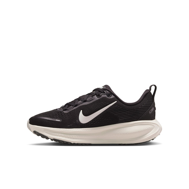Y Nike Vomero 18 HQ2157-004