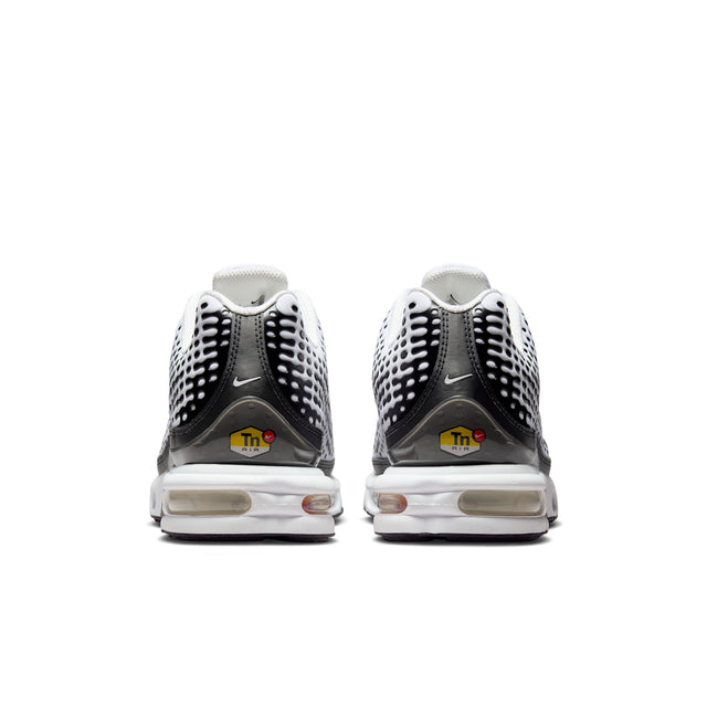 M Nike Air Max Plus VII HQ2197-100