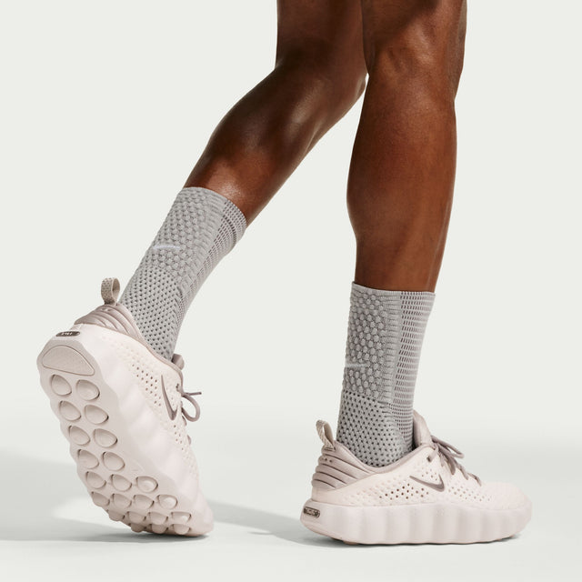 M Nike Mind 002 HQ4308-004