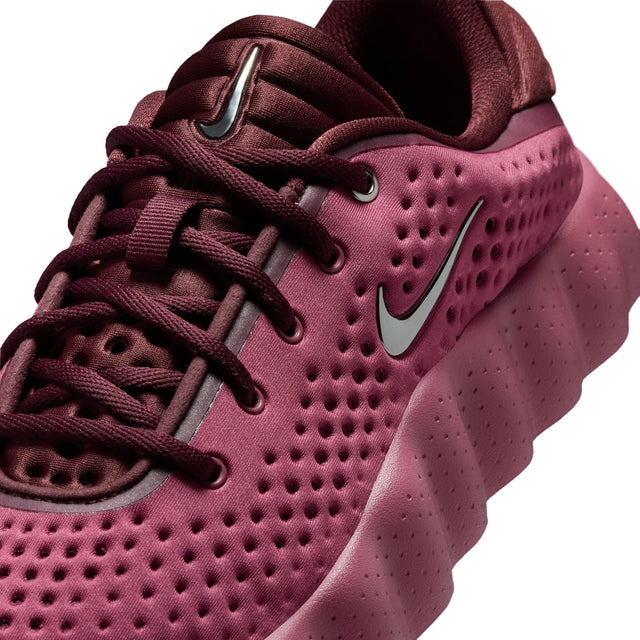 W Nike Mind 002 HQ4310-600