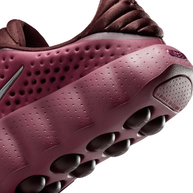 W Nike Mind 002 HQ4310-600