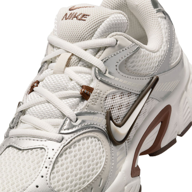 Nike V5 RNR HQ7901-102