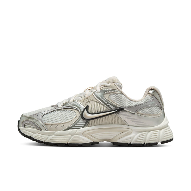 W Nike V5 RNR HQ7901-104