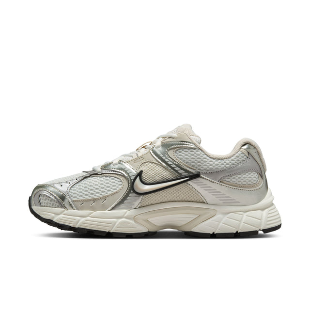W Nike V5 RNR HQ7901-104
