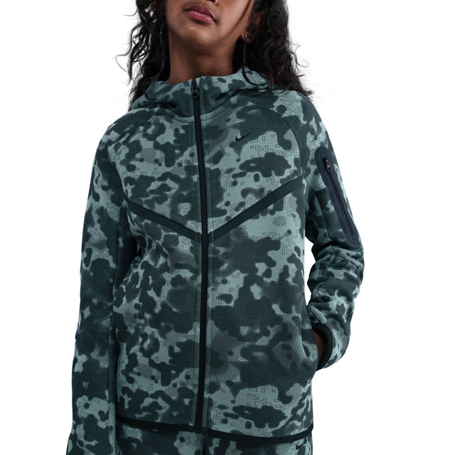 Y Nike Tech HQ8891-017