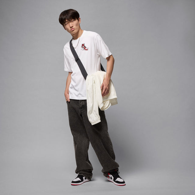 M Jordan AJ1 HQ8972-100