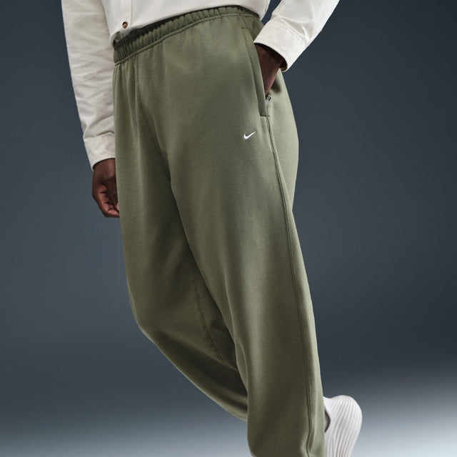 M Nike Solo Swoosh HV1088-222