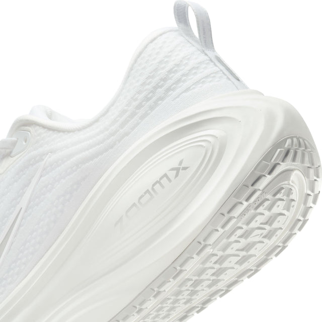 M Nike Vomero Plus HV8150-102
