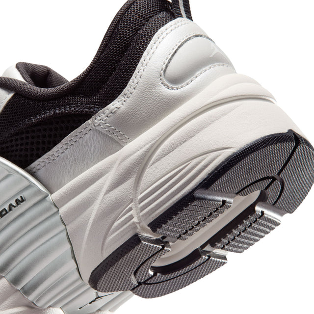 M Jordan Trunner O/S IB3722-010