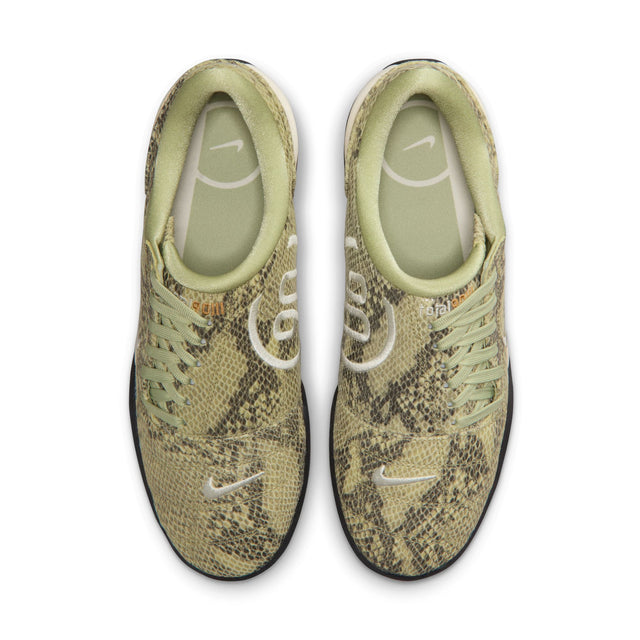 W Nike Total 90 SE IB4204-301