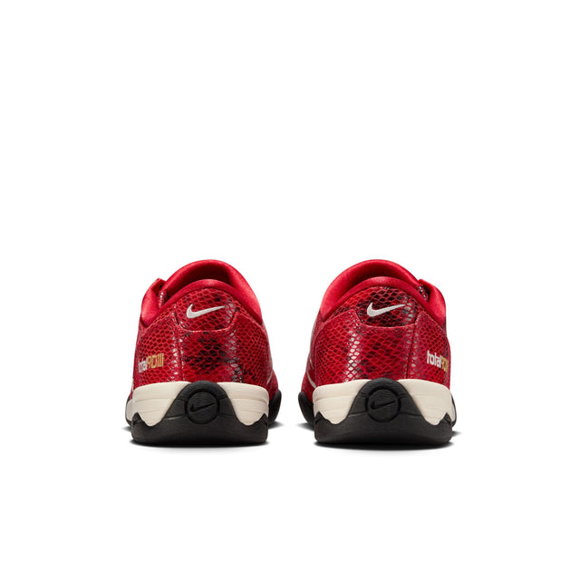 W Nike Total 90 SE IB4204-600