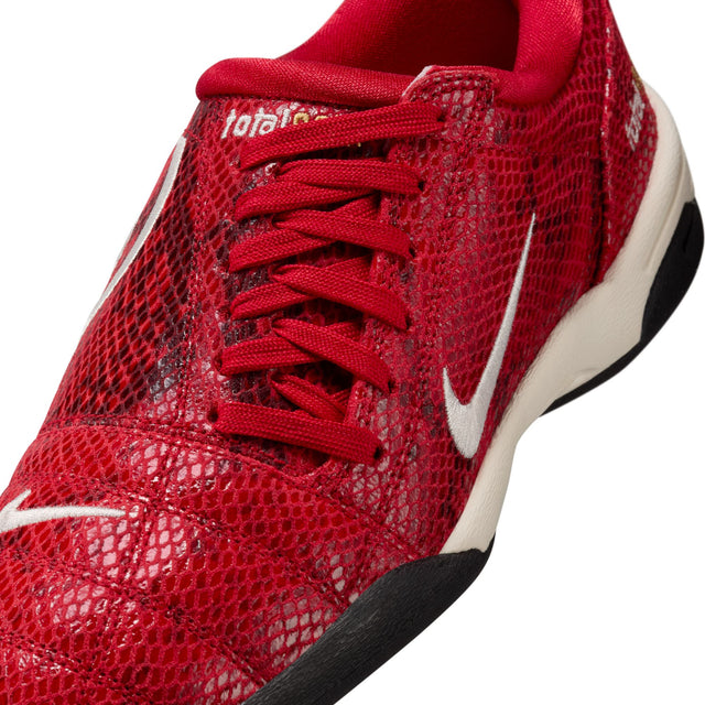 W Nike Total 90 SE IB4204-600