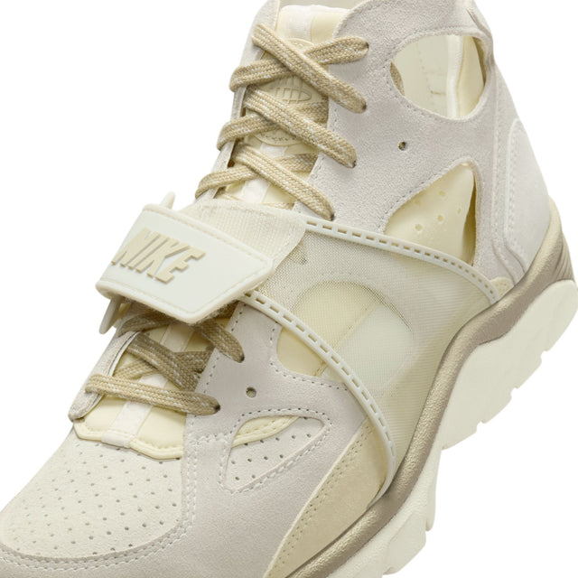 M Nike Air Trainer Huarache IB7678-100