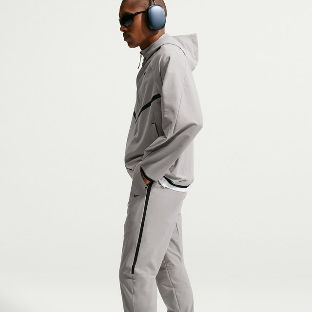 M Nike Tech IF1404-009