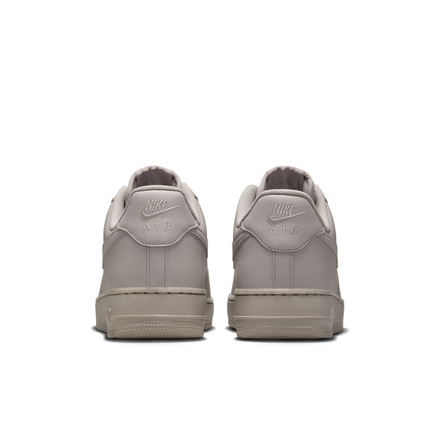 M Nike Air Force 1 '07 IH1698-001
