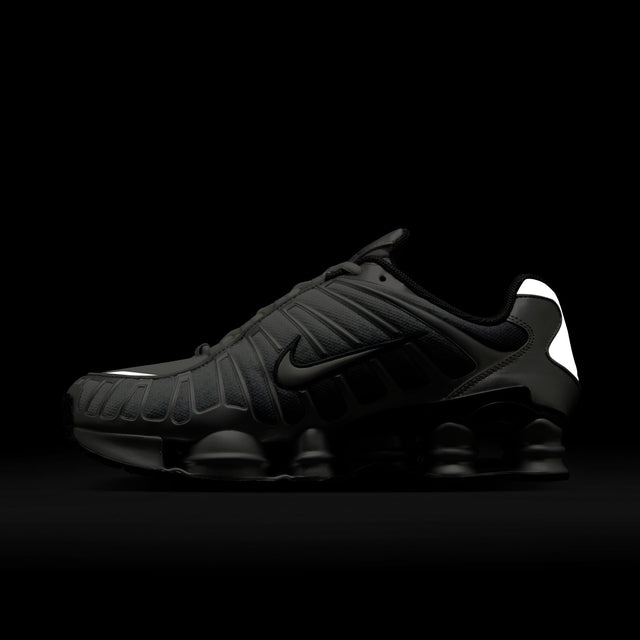 M Nike Shox TL IH4466-095