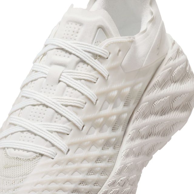 M Nike Ava Edge IM1973-100