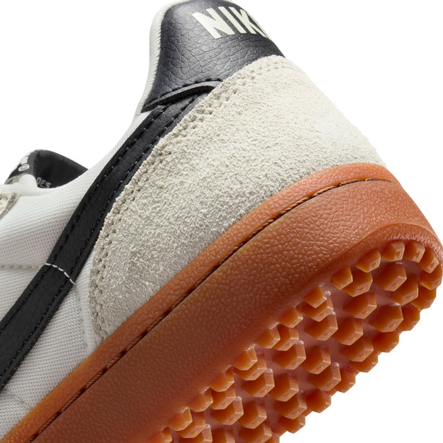 W Nike Field General IM2512-133