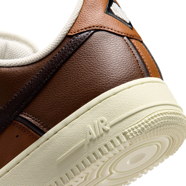 M Nike Air Force 1 '07 LV8 IM5752-200